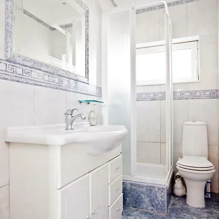 Violet Apartment