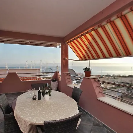 Violet Apartment *