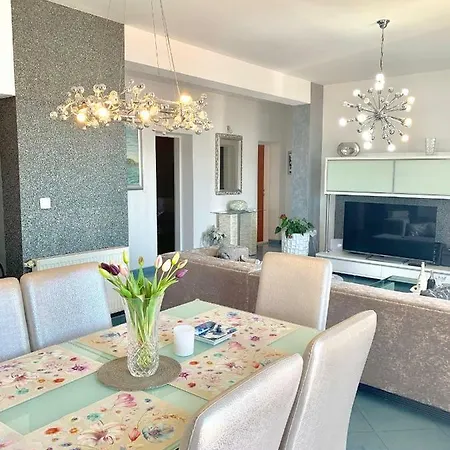 Violet Apartment *