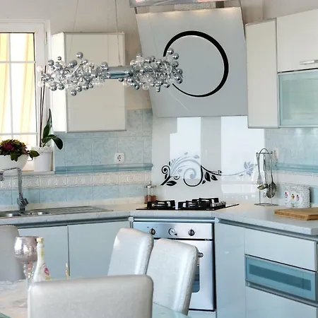 Apartament Violet Jesenice (Split-Dalmatia)